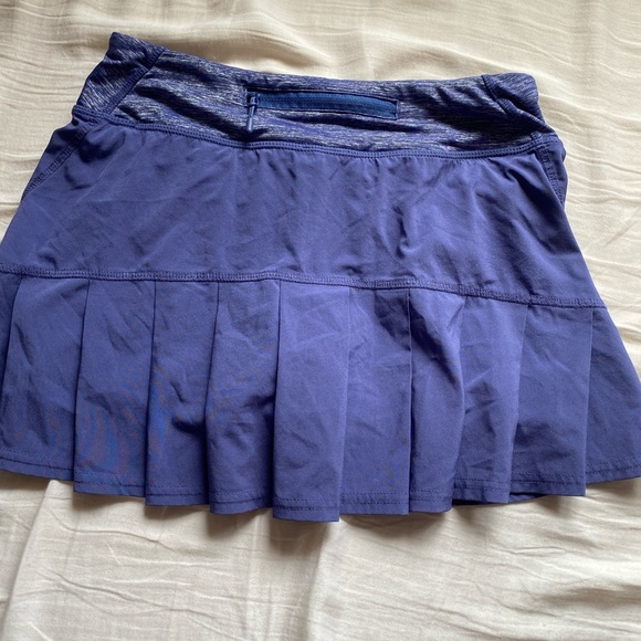 Lululemon Tennis / Golf Skirt - Picture 2 of 4